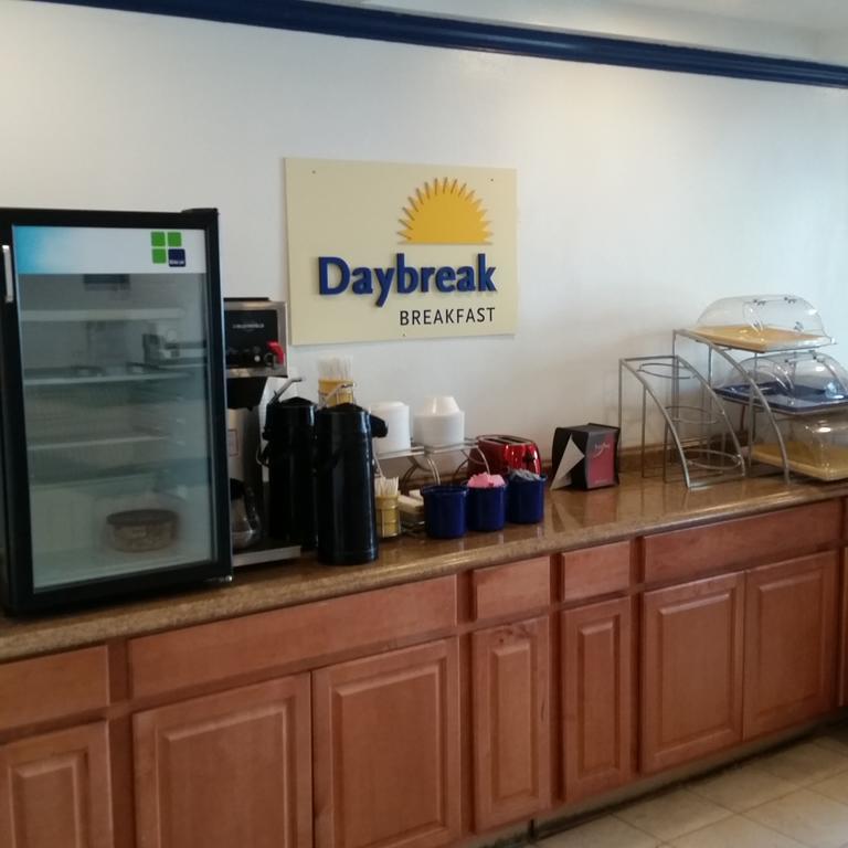 Days Inn by Wyndham Orange Anaheim Exterior foto
